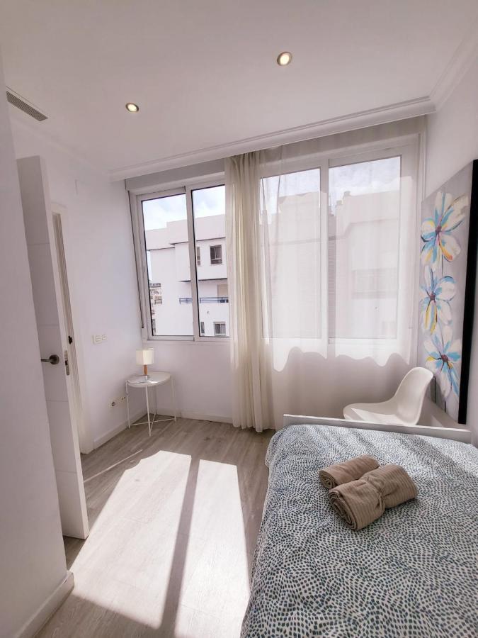 Stylish 3 Bedroom Penthouse In Marbella Centre With Large Pool Close To The Beach Экстерьер фото